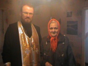 Священнослужитель с прихожанами станционного храма посетили одинокого ветерана ФСИН России