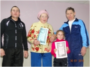 Самая старшая участница  Агинова А.Н. и самая младшая участница также получили награды.