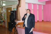 eaRPo7VB124.jpg